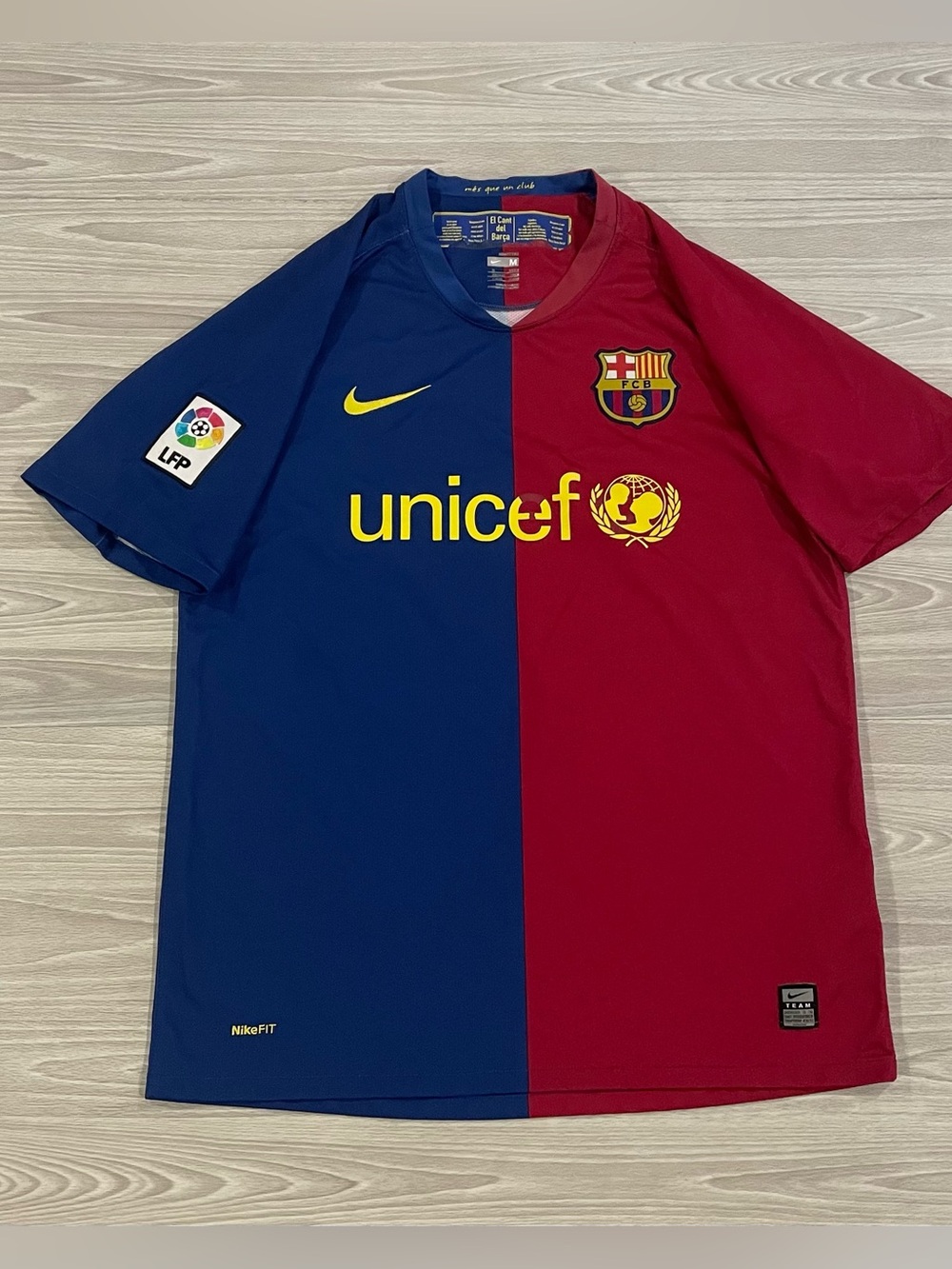 Nike 2008/09 Barcelona Home Soccer Jersey  286784-655 Red Blue Mens Size Medium